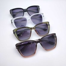 عینک آفتابی زنانه لووه کد Loewe 2039